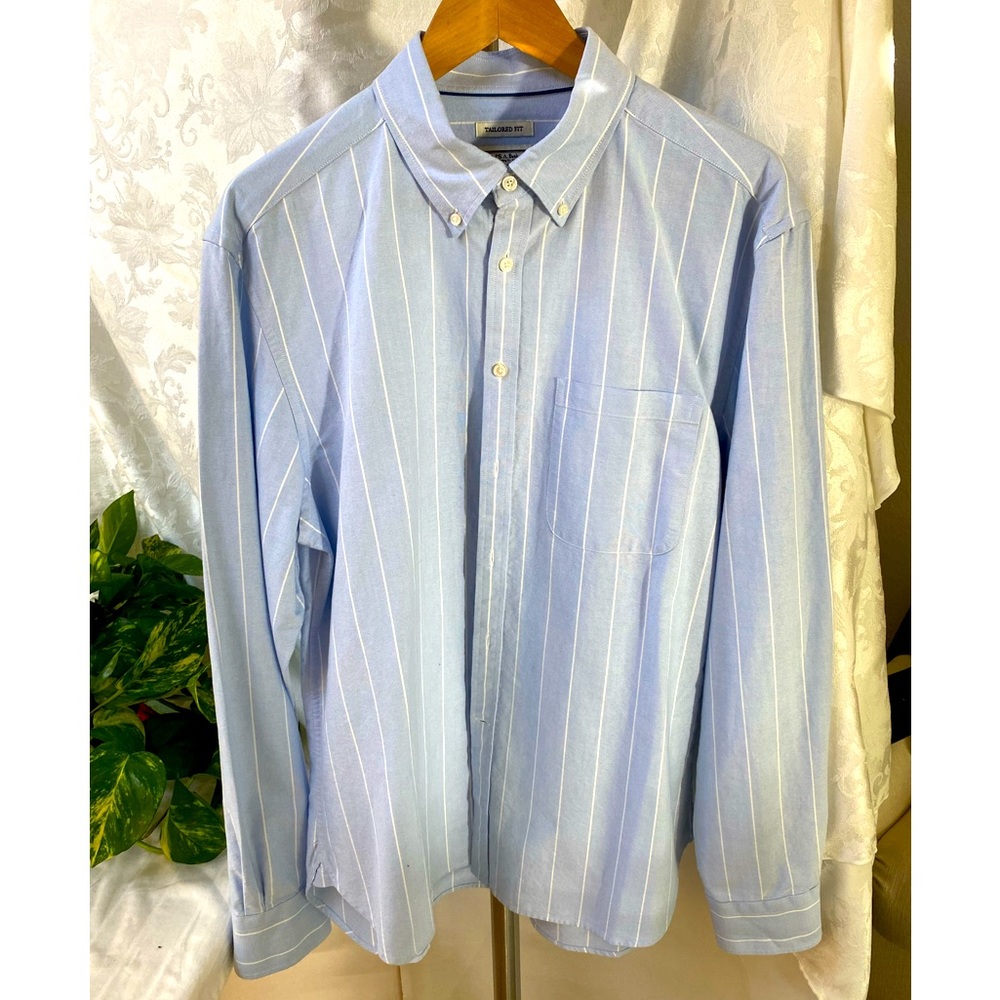 Men’s cotton button down shirt blue/white pinstripe Jos.A.Bank  Size L Perfect
